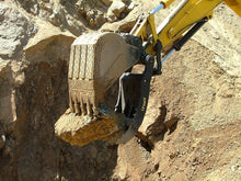 Amulet PowerClamp Progressive-Linkage Hydraulic Thumb